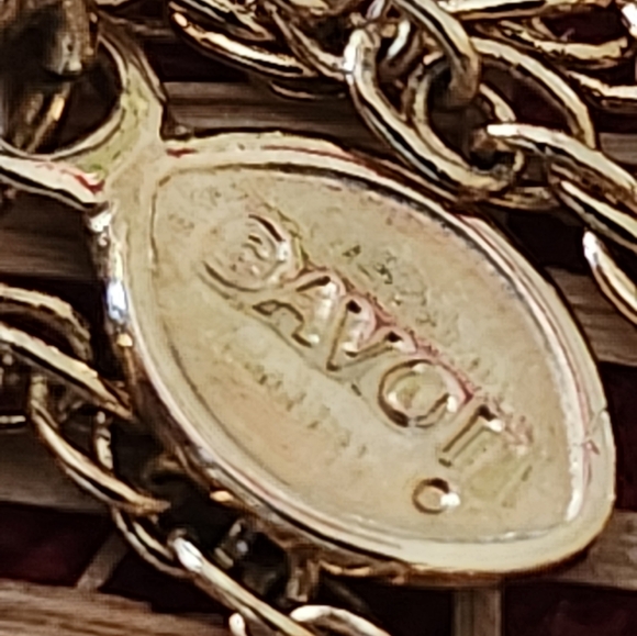 Avon 1970s Frosted Glass Apple Necklace Gold Tone Vintage - Picture 3 of 5